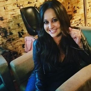 Meet your Posher, Lisa